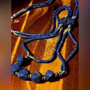 Vintage Lapis Lazuli Carnelian and Turquoise Necklace
(R)